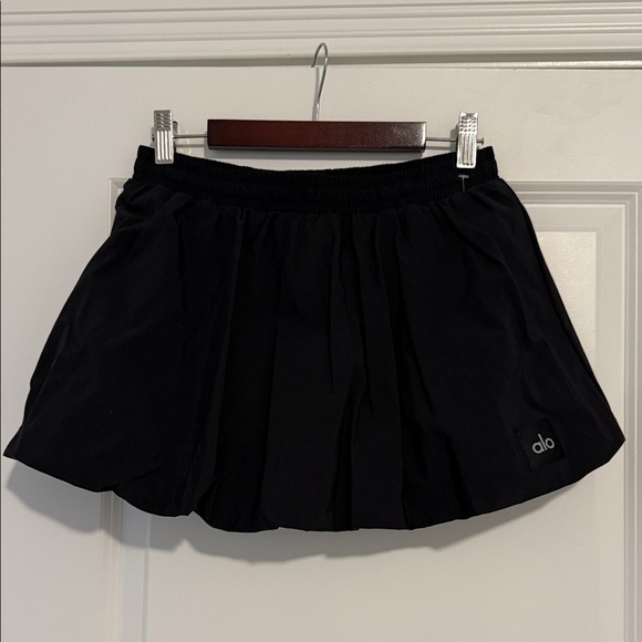 Alo Bubble Skirt - Picture 1 of 3